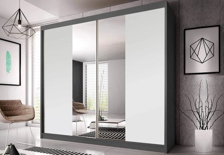 MULTI 38 šatní skříň se zrcadlem a posuvnými dveřmi